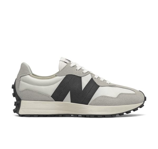 NEW BALANCE CLASSIC SHOES